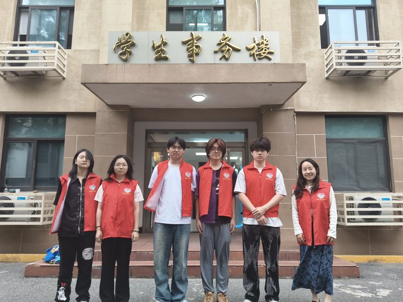 【“一站式”社区】扫好“一屋”...
